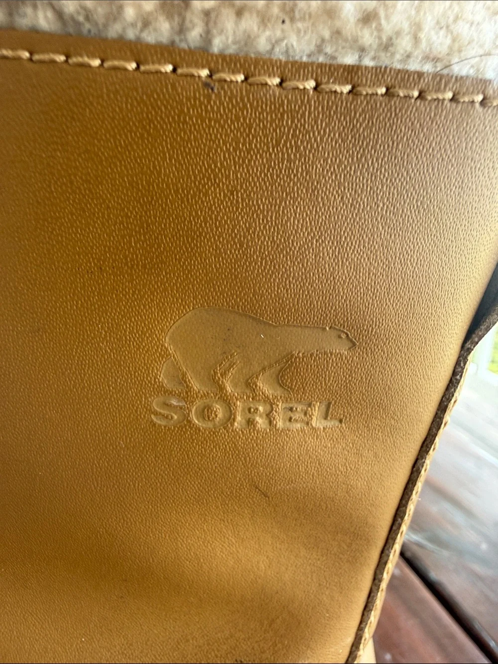 SOREL Caribou Waterproof Winter Snow Boots Tan Black Leather.